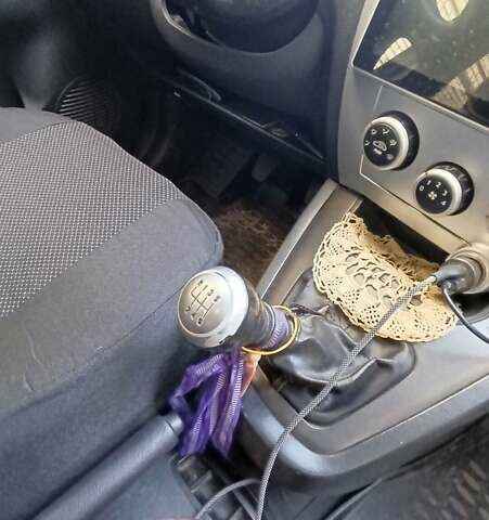 Черный Хендай Туксон, объемом двигателя 2 л и пробегом 226 тыс. км за 8700 $, фото 3 на Automoto.ua