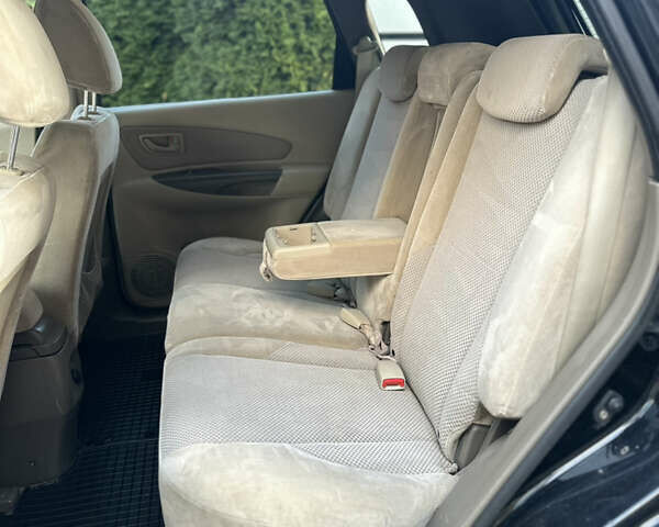 Хендай Туксон 2009 в Калуше на Automoto.ua Черный Хендай Туксон, объемом двигателя 1.98 л и пробегом 198 тыс. км за 7500 $, фото 30 на Automoto.ua