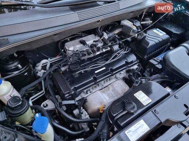 Хендай Туксон 2009 в Виннице на Automoto.ua Черный Хендай Туксон, объемом двигателя 2 л и пробегом 188 тыс. км за 9200 $, фото 30 на Automoto.ua