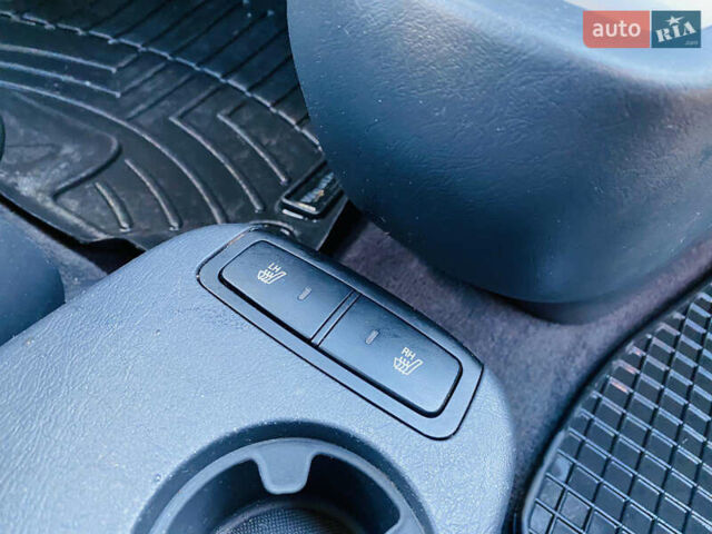 Черный Хендай Туксон, объемом двигателя 1.99 л и пробегом 95 тыс. км за 8700 $, фото 31 на Automoto.ua