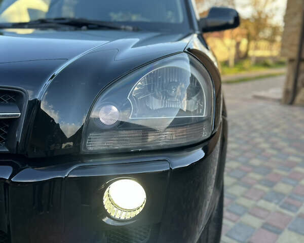 Хендай Туксон 2009 в Калуше на Automoto.ua Черный Хендай Туксон, объемом двигателя 1.98 л и пробегом 198 тыс. км за 7500 $, фото 15 на Automoto.ua