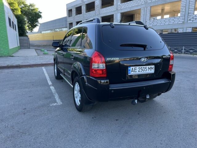 Хендай Туксон 2009 в Кривом Роге на Automoto.ua Черный Хендай Туксон, объемом двигателя 2 л и пробегом 245 тыс. км за 7900 $, фото 2 на Automoto.ua