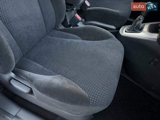 Хендай Туксон 2009 в Киеве на Automoto.ua Черный Хендай Туксон, объемом двигателя 2 л и пробегом 110 тыс. км за 8700 $, фото 10 на Automoto.ua