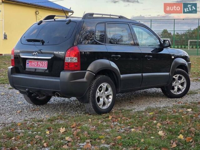 Хендай Туксон 2009 в Гусятине на Automoto.ua Черный Хендай Туксон, объемом двигателя 2 л и пробегом 143 тыс. км за 9700 $, фото 8 на Automoto.ua