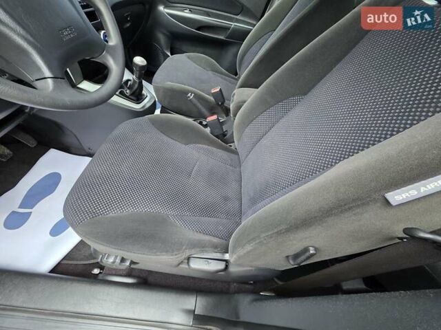 Чорний Хендай Туксон, об'ємом двигуна 2 л та пробігом 93 тис. км за 9750 $, фото 86 на Automoto.ua