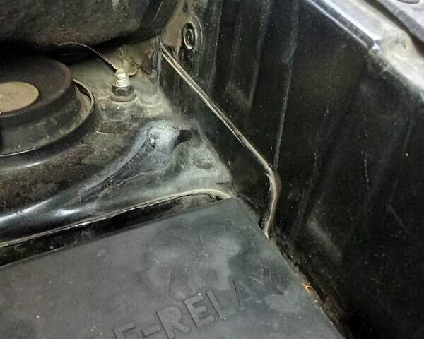 Черный Хендай Туксон, объемом двигателя 1.98 л и пробегом 298 тыс. км за 9300 $, фото 23 на Automoto.ua