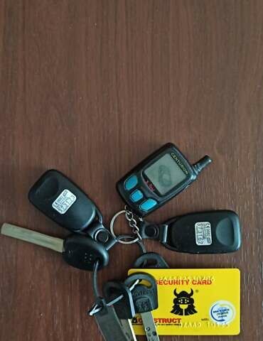 Черный Хендай Туксон, объемом двигателя 1.98 л и пробегом 186 тыс. км за 9500 $, фото 16 на Automoto.ua