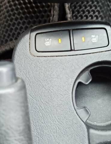 Черный Хендай Туксон, объемом двигателя 1.98 л и пробегом 186 тыс. км за 9500 $, фото 12 на Automoto.ua