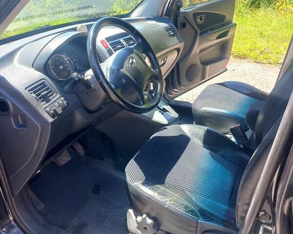 Чорний Хендай Туксон, об'ємом двигуна 1.98 л та пробігом 132 тис. км за 9200 $, фото 5 на Automoto.ua