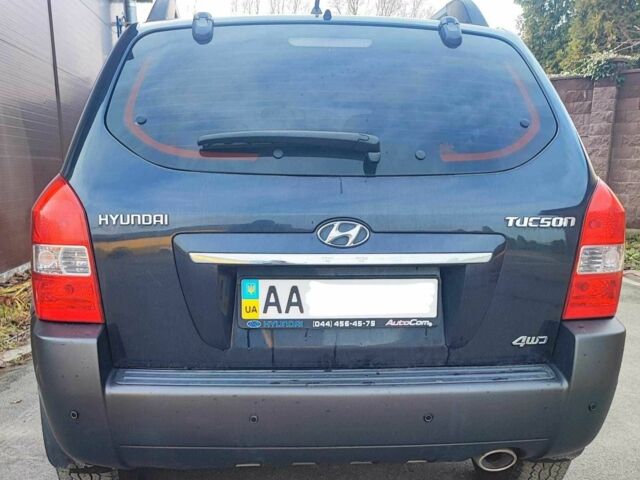 Чорний Хендай Туксон, об'ємом двигуна 2 л та пробігом 387 тис. км за 7000 $, фото 3 на Automoto.ua