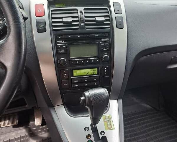 Чорний Хендай Туксон, об'ємом двигуна 1.98 л та пробігом 253 тис. км за 8500 $, фото 5 на Automoto.ua