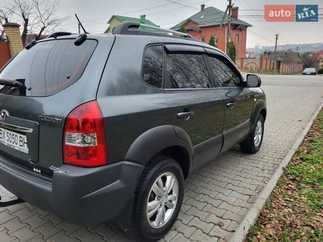 Чорний Хендай Туксон, об'ємом двигуна 1.98 л та пробігом 160 тис. км за 10300 $, фото 12 на Automoto.ua