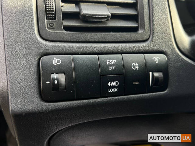 Черный Хендай Туксон, объемом двигателя 2 л и пробегом 178 тыс. км за 9600 $, фото 10 на Automoto.ua