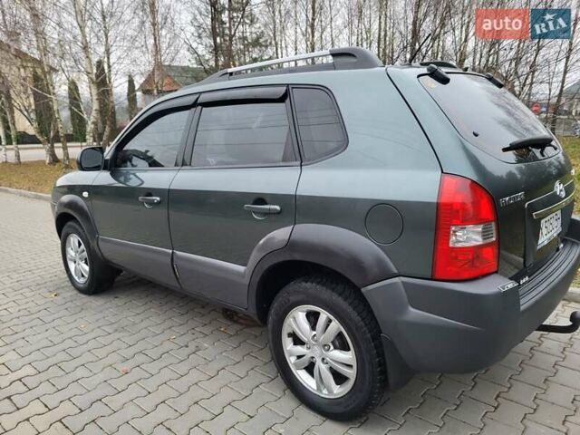 Чорний Хендай Туксон, об'ємом двигуна 1.98 л та пробігом 160 тис. км за 10300 $, фото 25 на Automoto.ua