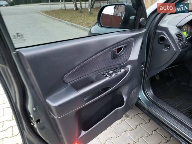 Чорний Хендай Туксон, об'ємом двигуна 1.98 л та пробігом 160 тис. км за 10300 $, фото 92 на Automoto.ua