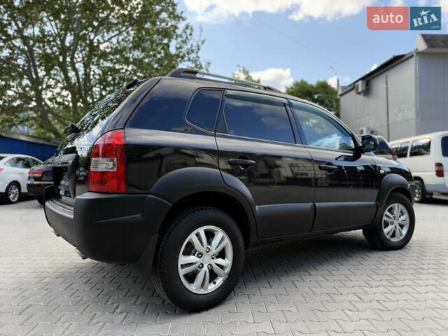 Чорний Хендай Туксон, об'ємом двигуна 1.99 л та пробігом 280 тис. км за 8900 $, фото 34 на Automoto.ua