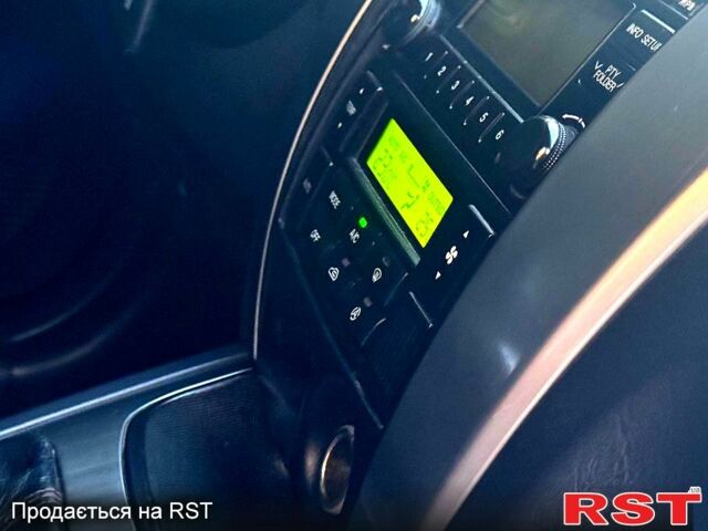 Черный Хендай Туксон, объемом двигателя 2 л и пробегом 140 тыс. км за 9671 $, фото 8 на Automoto.ua