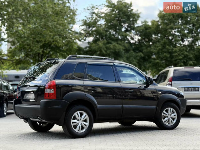 Чорний Хендай Туксон, об'ємом двигуна 1.99 л та пробігом 280 тис. км за 8900 $, фото 38 на Automoto.ua