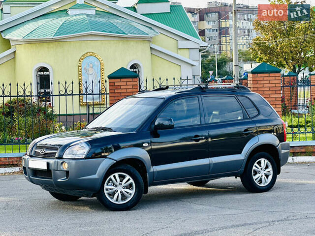 Черный Хендай Туксон, объемом двигателя 2 л и пробегом 119 тыс. км за 9600 $, фото 17 на Automoto.ua