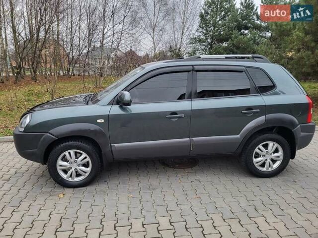 Чорний Хендай Туксон, об'ємом двигуна 1.98 л та пробігом 160 тис. км за 10300 $, фото 29 на Automoto.ua