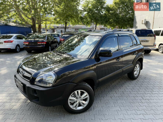 Чорний Хендай Туксон, об'ємом двигуна 1.99 л та пробігом 280 тис. км за 8900 $, фото 5 на Automoto.ua