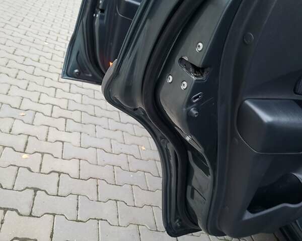 Чорний Хендай Туксон, об'ємом двигуна 1.98 л та пробігом 160 тис. км за 10300 $, фото 71 на Automoto.ua