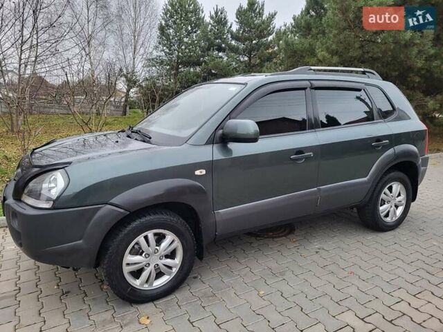 Чорний Хендай Туксон, об'ємом двигуна 1.98 л та пробігом 160 тис. км за 10300 $, фото 31 на Automoto.ua