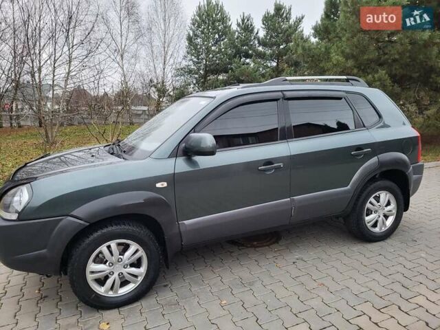 Чорний Хендай Туксон, об'ємом двигуна 1.98 л та пробігом 160 тис. км за 10300 $, фото 30 на Automoto.ua