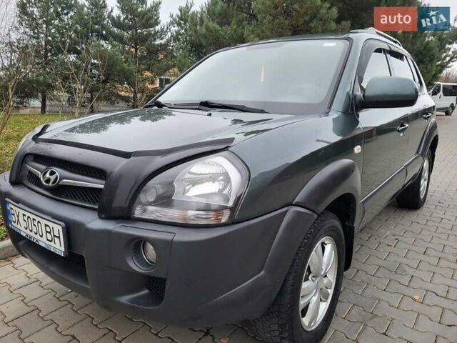 Чорний Хендай Туксон, об'ємом двигуна 1.98 л та пробігом 160 тис. км за 10300 $, фото 37 на Automoto.ua