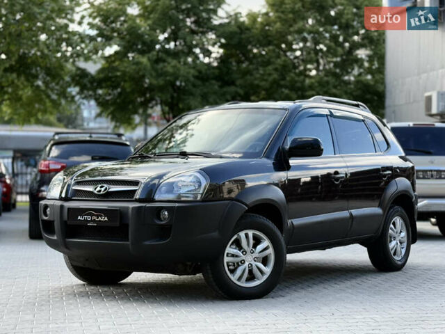 Чорний Хендай Туксон, об'ємом двигуна 1.99 л та пробігом 280 тис. км за 8900 $, фото 8 на Automoto.ua