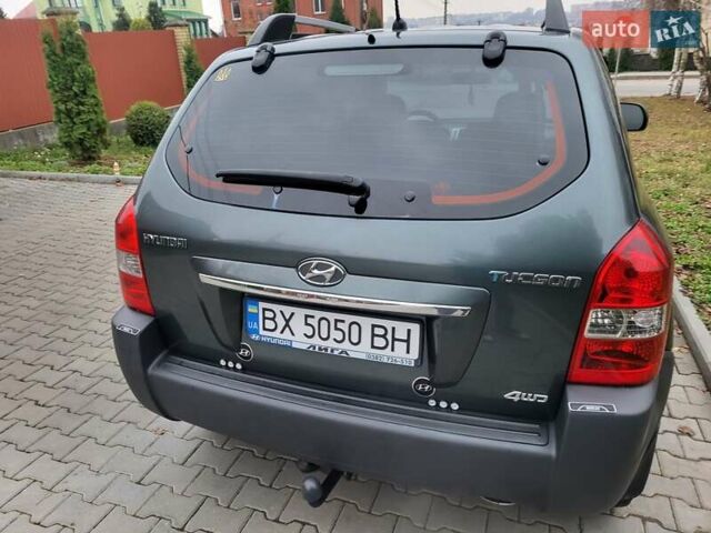 Чорний Хендай Туксон, об'ємом двигуна 1.98 л та пробігом 160 тис. км за 10300 $, фото 16 на Automoto.ua