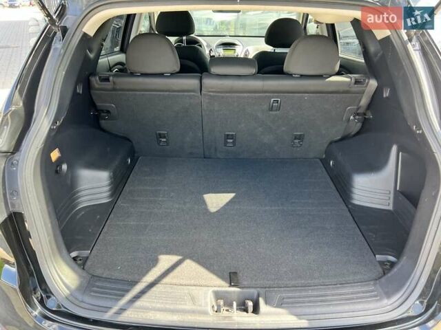 Чорний Хендай Туксон, об'ємом двигуна 2 л та пробігом 164 тис. км за 11490 $, фото 39 на Automoto.ua