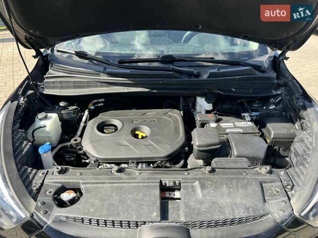 Чорний Хендай Туксон, об'ємом двигуна 2 л та пробігом 164 тис. км за 11490 $, фото 41 на Automoto.ua