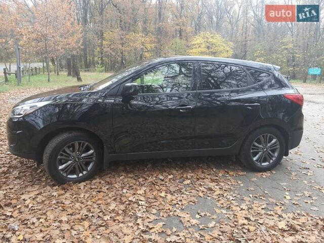 Чорний Хендай Туксон, об'ємом двигуна 2 л та пробігом 109 тис. км за 14500 $, фото 3 на Automoto.ua