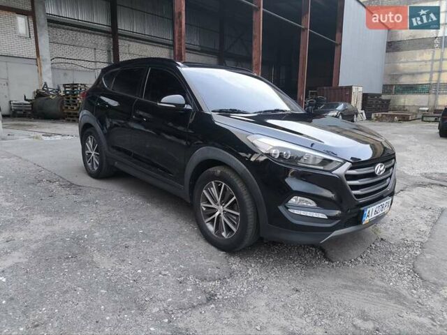 Чорний Хендай Туксон, об'ємом двигуна 1.7 л та пробігом 220 тис. км за 16000 $, фото 2 на Automoto.ua