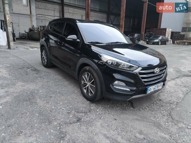 Чорний Хендай Туксон, об'ємом двигуна 1.7 л та пробігом 220 тис. км за 16000 $, фото 7 на Automoto.ua