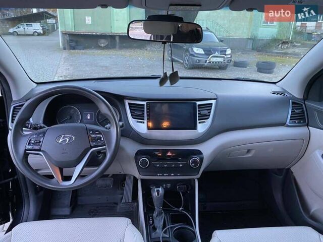 Хендай Туксон 2016 в Дрогобыче на Automoto.ua Черный Хендай Туксон, объемом двигателя 2 л и пробегом 180 тыс. км за 16000 $, фото 9 на Automoto.ua