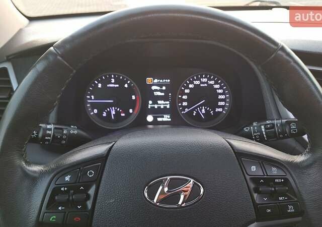 Черный Хендай Туксон, объемом двигателя 2 л и пробегом 192 тыс. км за 19999 $, фото 45 на Automoto.ua