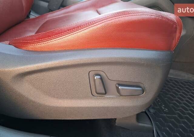 Чорний Хендай Туксон, об'ємом двигуна 2 л та пробігом 192 тис. км за 21000 $, фото 53 на Automoto.ua