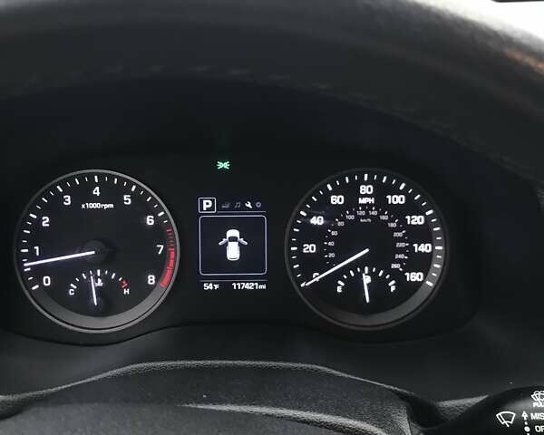 Черный Хендай Туксон, объемом двигателя 1.59 л и пробегом 188 тыс. км за 15500 $, фото 7 на Automoto.ua