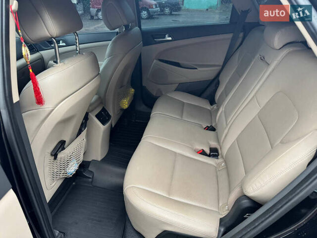 Хендай Туксон 2016 у Братском на Automoto.ua Чорний Хендай Туксон, об'ємом двигуна 1.69 л та пробігом 120 тис. км за 21500 $, фото 20 на Automoto.ua