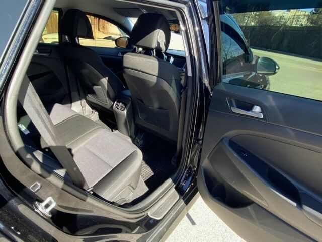 Хендай Туксон 2016 у Дніпро (Дніпропетровську) на Automoto.ua Чорний Хендай Туксон, об'ємом двигуна 2 л та пробігом 78 тис. км за 19282 $, фото 9 на Automoto.ua