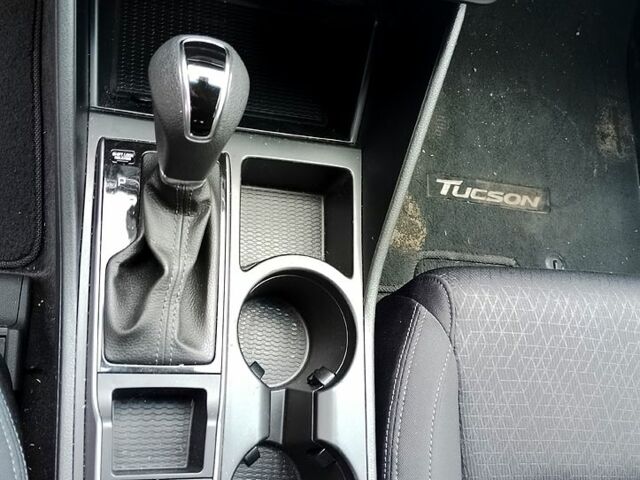 Хендай Туксон 2016 у Львові на Automoto.ua Чорний Хендай Туксон, об'ємом двигуна 2 л та пробігом 0 тис. км за 15000 $, фото 1 на Automoto.ua