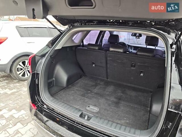 Черный Хендай Туксон, объемом двигателя 2 л и пробегом 178 тыс. км за 19200 $, фото 11 на Automoto.ua
