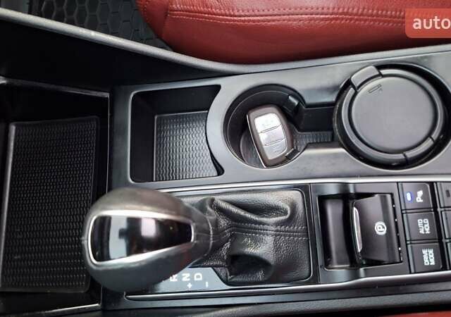 Чорний Хендай Туксон, об'ємом двигуна 2 л та пробігом 192 тис. км за 21000 $, фото 60 на Automoto.ua