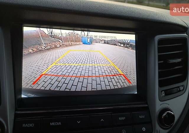 Черный Хендай Туксон, объемом двигателя 2 л и пробегом 192 тыс. км за 19999 $, фото 43 на Automoto.ua