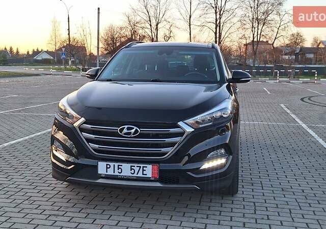 Чорний Хендай Туксон, об'ємом двигуна 2 л та пробігом 192 тис. км за 21000 $, фото 4 на Automoto.ua