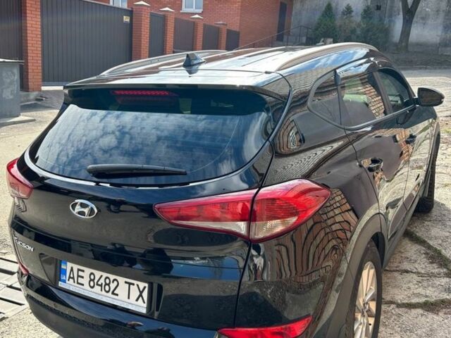 Хендай Туксон 2016 у Дніпро (Дніпропетровську) на Automoto.ua Чорний Хендай Туксон, об'ємом двигуна 2 л та пробігом 78 тис. км за 19282 $, фото 3 на Automoto.ua