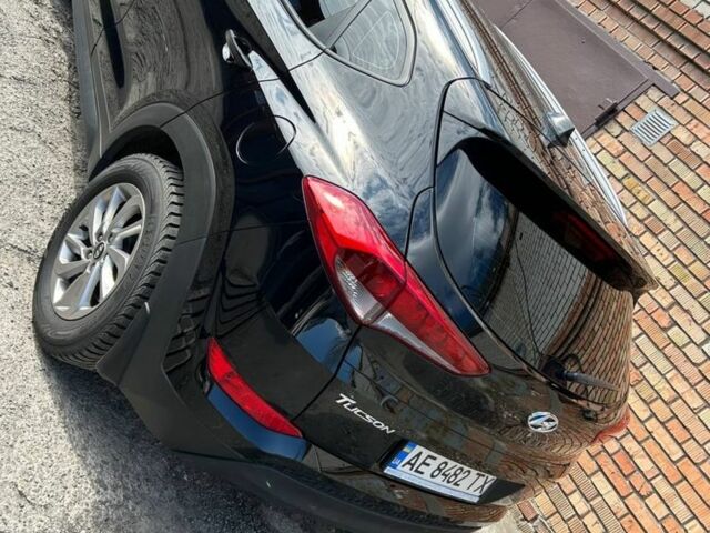 Хендай Туксон 2016 у Дніпро (Дніпропетровську) на Automoto.ua Чорний Хендай Туксон, об'ємом двигуна 2 л та пробігом 78 тис. км за 19282 $, фото 2 на Automoto.ua