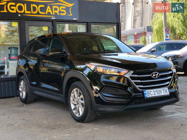 Чорний Хендай Туксон, об'ємом двигуна 2 л та пробігом 134 тис. км за 15700 $, фото 2 на Automoto.ua